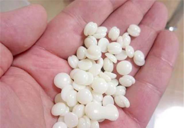 удаления волос в носу при помощи воска