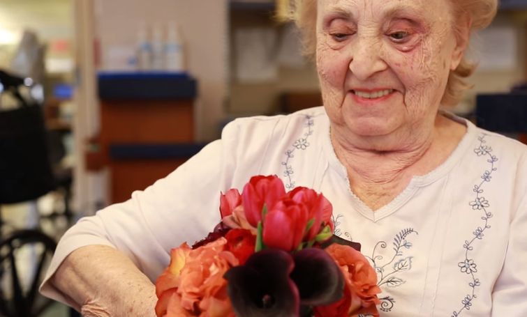 Бывший организатор свадеб нашёл удивительный способ использования цветов, оставшихся после свадеб организатор свадеб нашла способ использования цветов после свадеб, Дженнифер Грув, Jennifer Grove