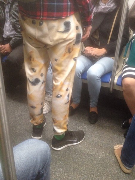 мода петербургского метро, мода метро, модники в транспорте, странные пассажиры метро 