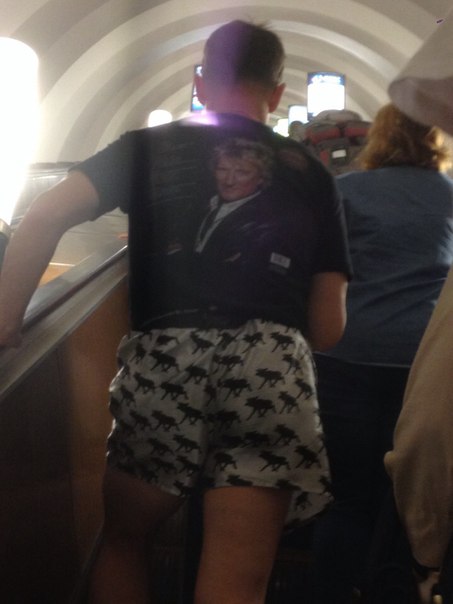 мода петербургского метро, мода метро, модники в транспорте, странные пассажиры метро 