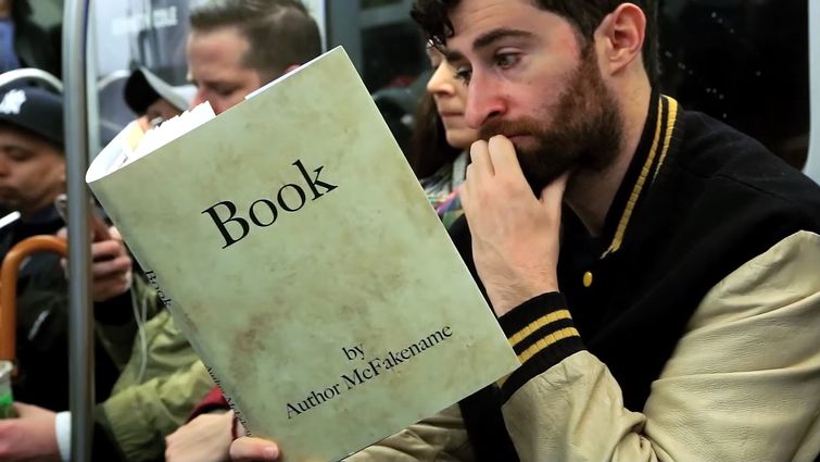 фейковые обложки книг в метро, смешные обложки книг в метро, прикол книжные обложки в метро, Скотт Роговски, Scott Rogowsky