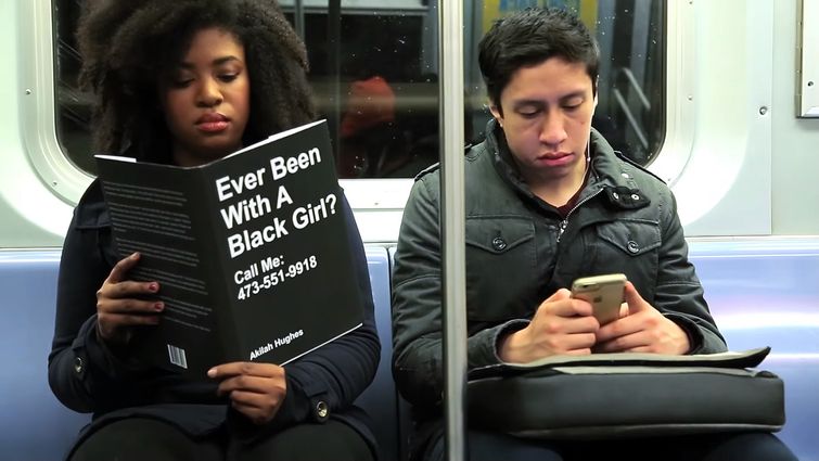 фейковые обложки книг в метро, смешные обложки книг в метро, прикол книжные обложки в метро, Скотт Роговски, Scott Rogowsky