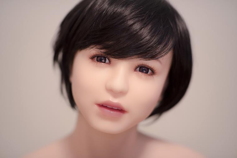 жизнь с реалистичной куклой, Джун Корея, June Korea