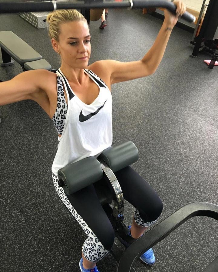 Симон Андерсон, Simone Anderson, фото обвисшей кожи, доказательство похудения фото обвисшей кожи