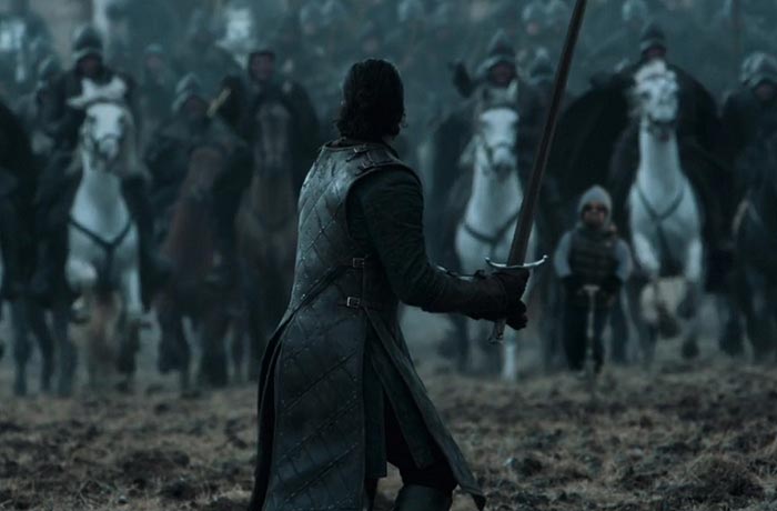 Питер Динклэйдж на самокате, битва фотошоперов Питер Динклэйдж