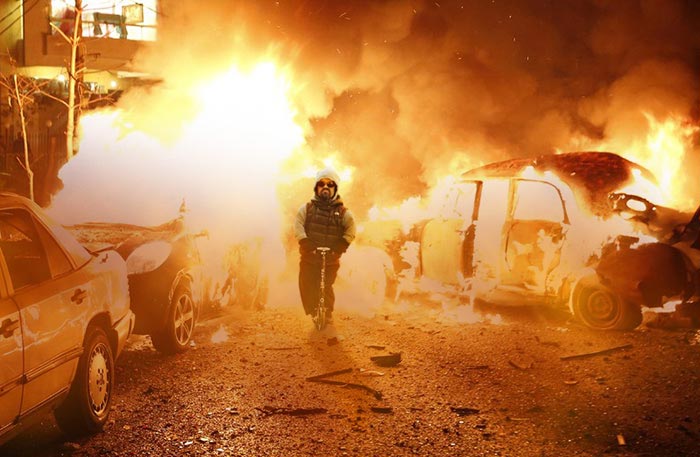 Питер Динклэйдж на самокате, битва фотошоперов Питер Динклэйдж