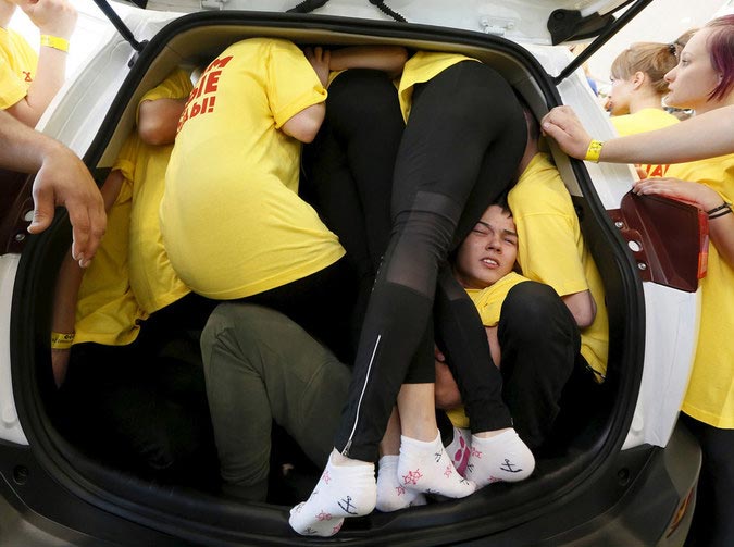 самые безумные рекорды в мире, сумасшедшие рекорды книги Гиннеса, необычные рекорды книги Гиннеса, необычные мировые рекорды