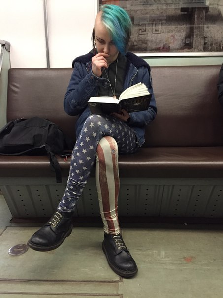 мода петербургского метро, мода метро, модники в транспорте, странные пассажиры метро 