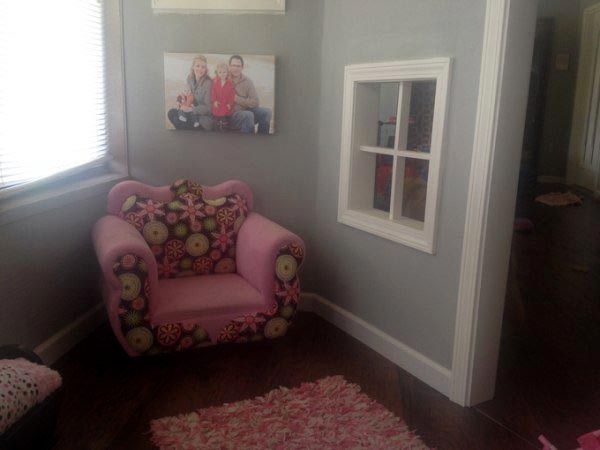 игровой дом для детей своими рукмаи, построил игровой дом сам, игровой дом в неиспользуемом углу