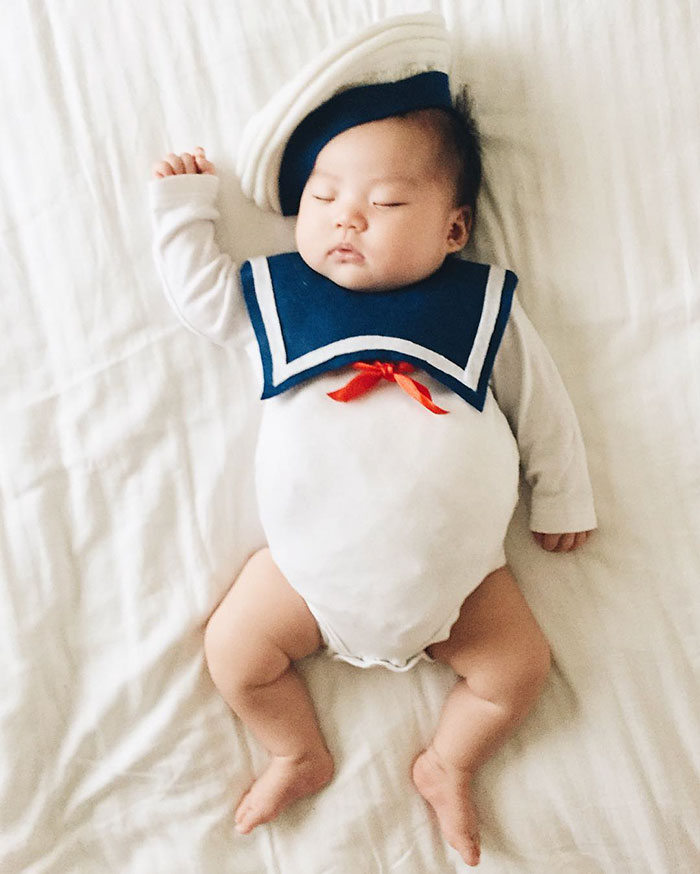 девочка становится звездой косплеев когда спит, Джой Мари