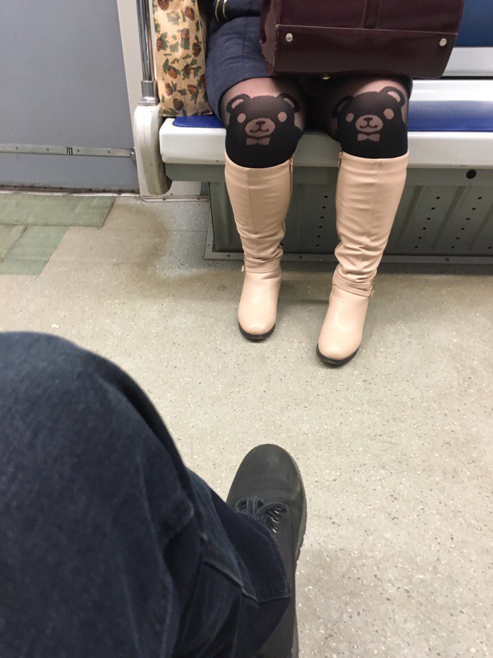 мода петербургского метро, мода метро, модники в транспорте, странные пассажиры метро 