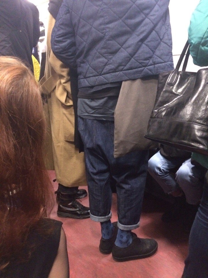 мода петербургского метро, мода метро, модники в транспорте, странные пассажиры метро 