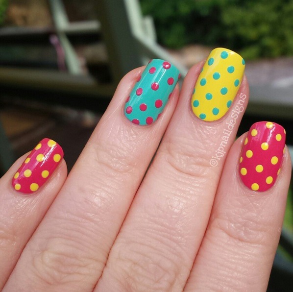 Ногти в горошек, dot nail