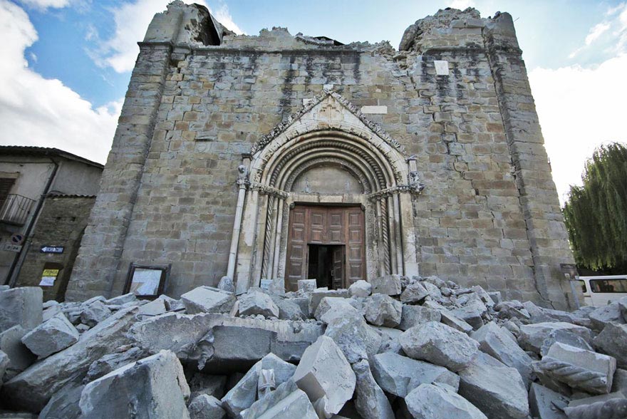 Италия до и после землетрясения, итальянские города до и после землетрясения