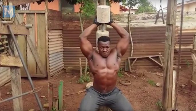 Африканские бодибилдеры, накачаться без спортзала, огромные мышцы без тренажерного зала