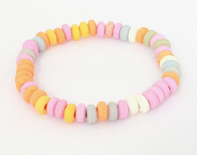 15 ультрамодных вещей из 90-ых, которые были у каждой девчонки модные вещи из 90-ых, аксессуары из 90-ых