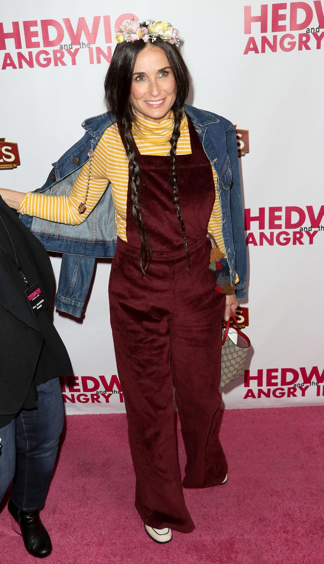 Самые нелепые и безвкусные наряды знаменитостей за вторую половину ноября нелепые наряды звёзд, самые безвкусные наряды знаменитостей