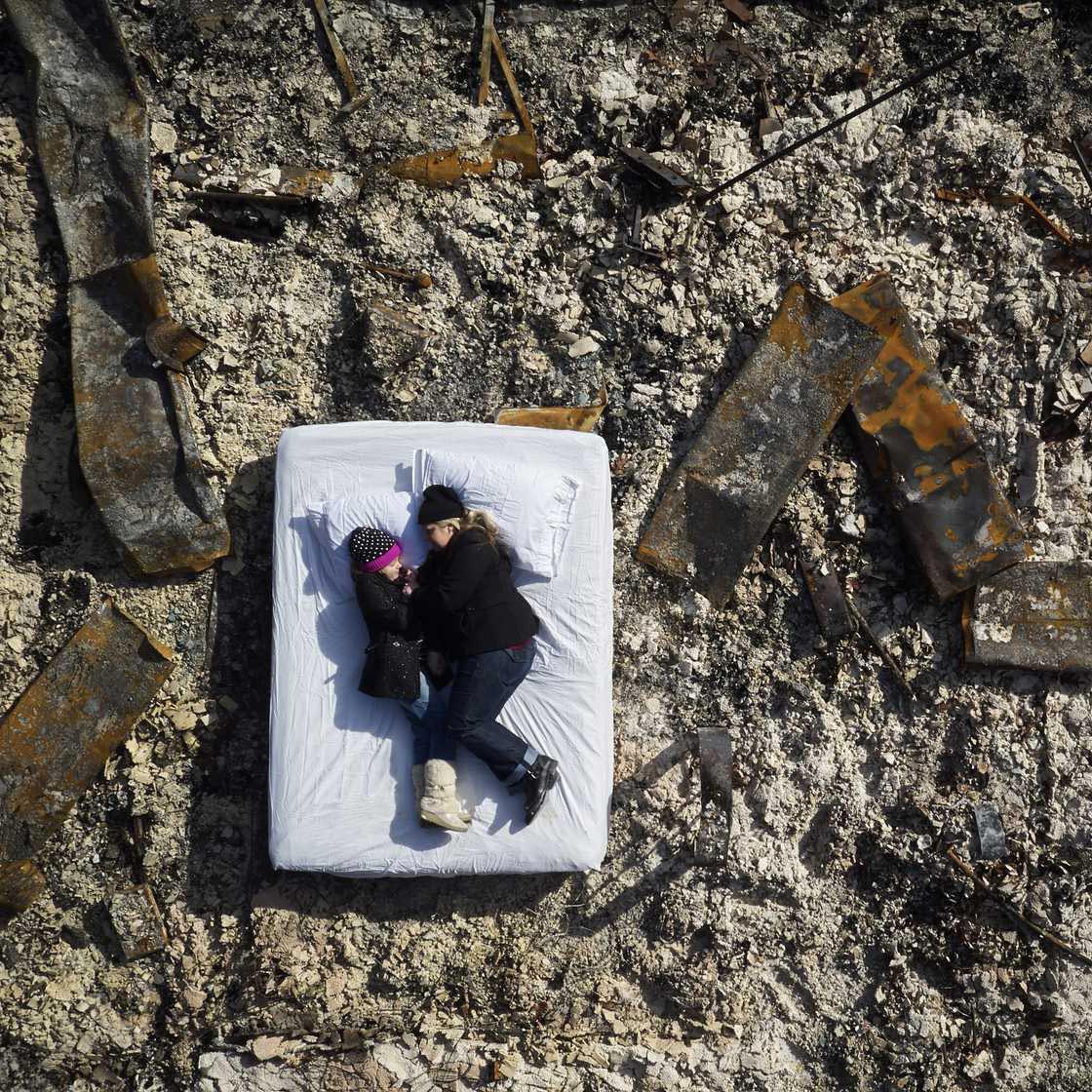 Джереми Кауэрт, Jeremy Cowart, Voices of Gatlinburg, Голоса Гатлинбурга, жертвы лесных пожаров