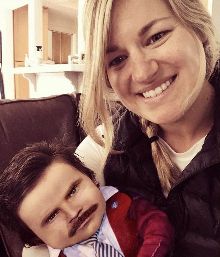 Изабелл Каплан, Isabelle Kaplan, ребёнок родился с шикарной шевелюрой