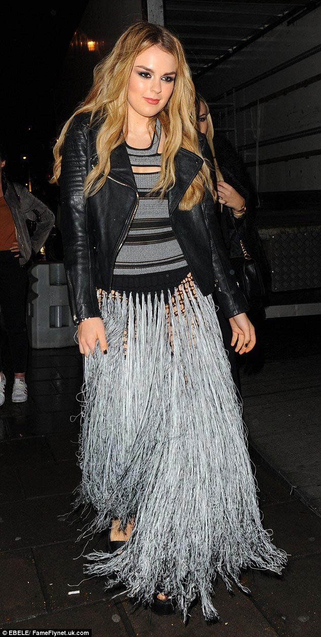 нелепые наряды звёзд, безвкусные наряды знаменитостей