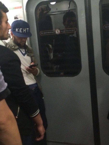 мода петербургского метро, мода метро, модники в транспорте, странные пассажиры метро 