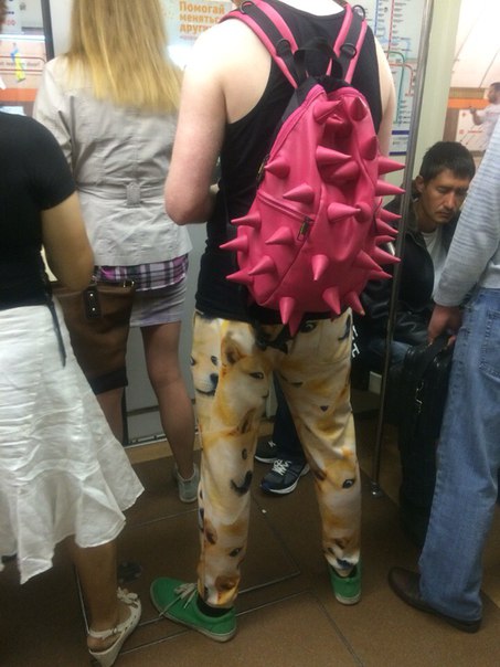 мода петербургского метро, мода метро, модники в транспорте, странные пассажиры метро 