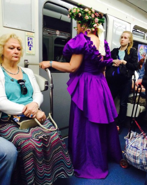 мода петербургского метро, мода метро, модники в транспорте, странные пассажиры метро 