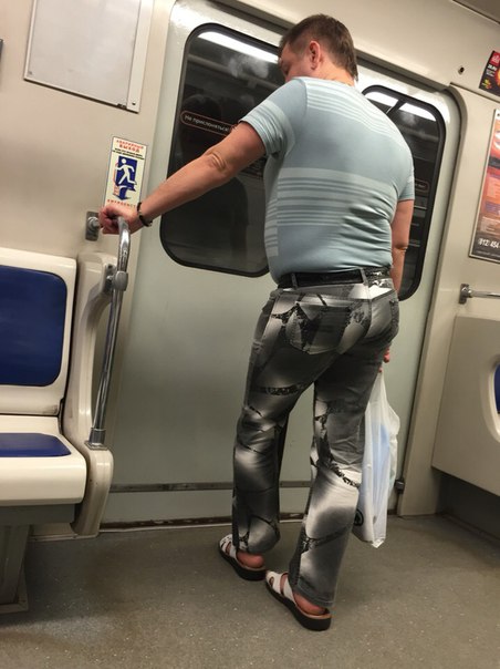 мода петербургского метро, мода метро, модники в транспорте, странные пассажиры метро 