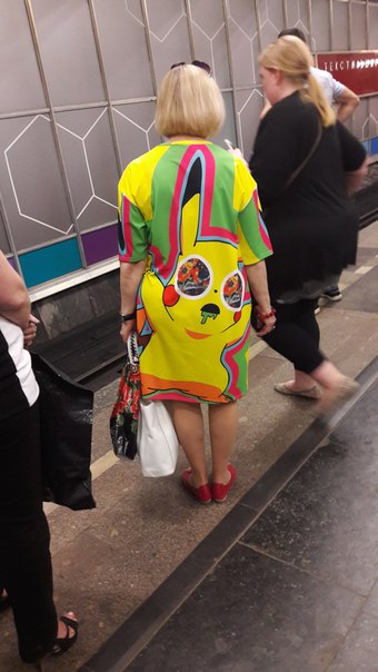 мода петербургского метро, мода метро, модники в транспорте, странные пассажиры метро 