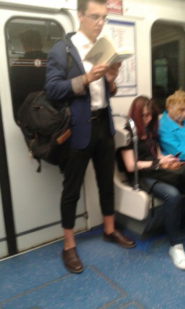 мода петербургского метро, мода метро, модники в транспорте, странные пассажиры метро 