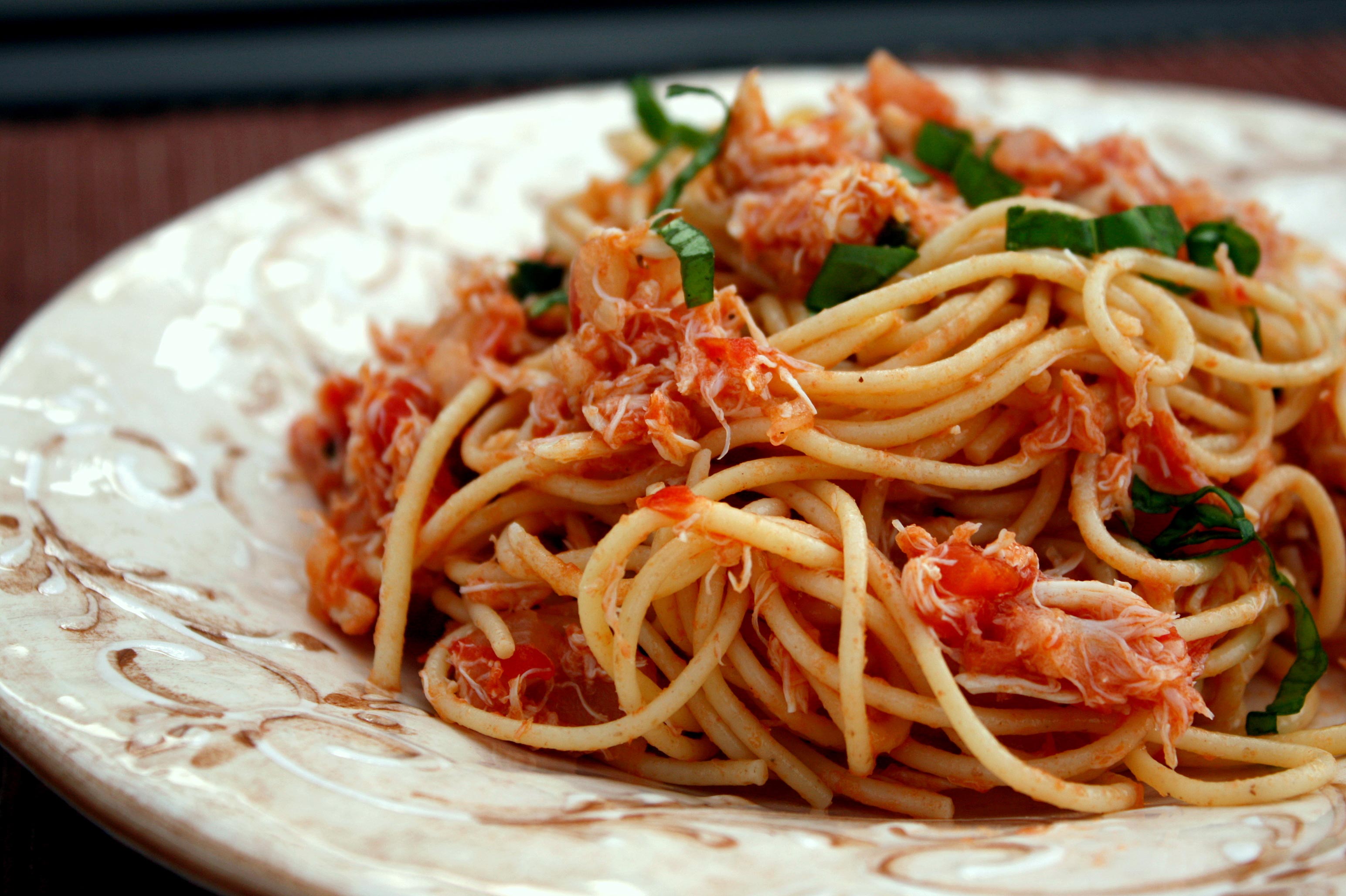 Итальянские макаронные блюда. Тальятелле аматричана. Итальянская паста. Спагетти. Итальянская кухня спагетти.