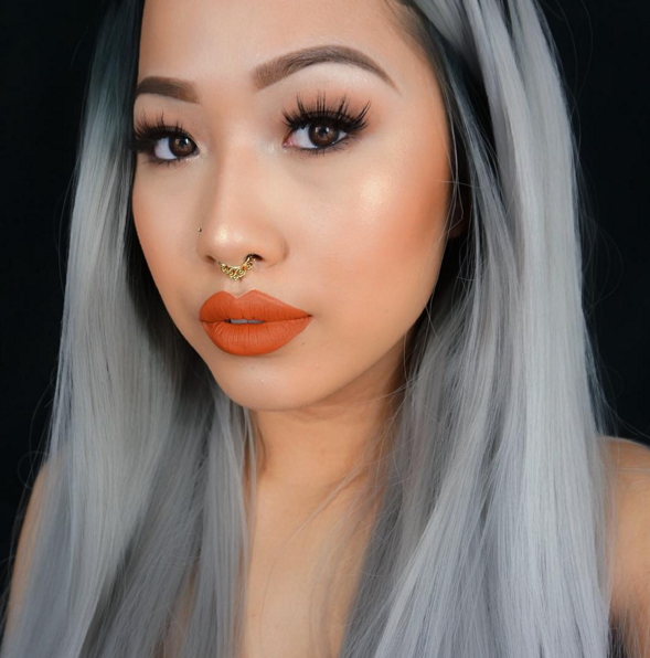 помада в тренде, яркие помады, разноцветные помады