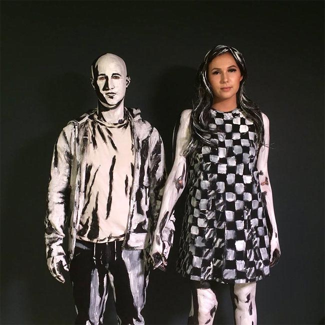 Алекса Мид, Alexa Meade, предложение руки в 2D, приключение нарисованной пары