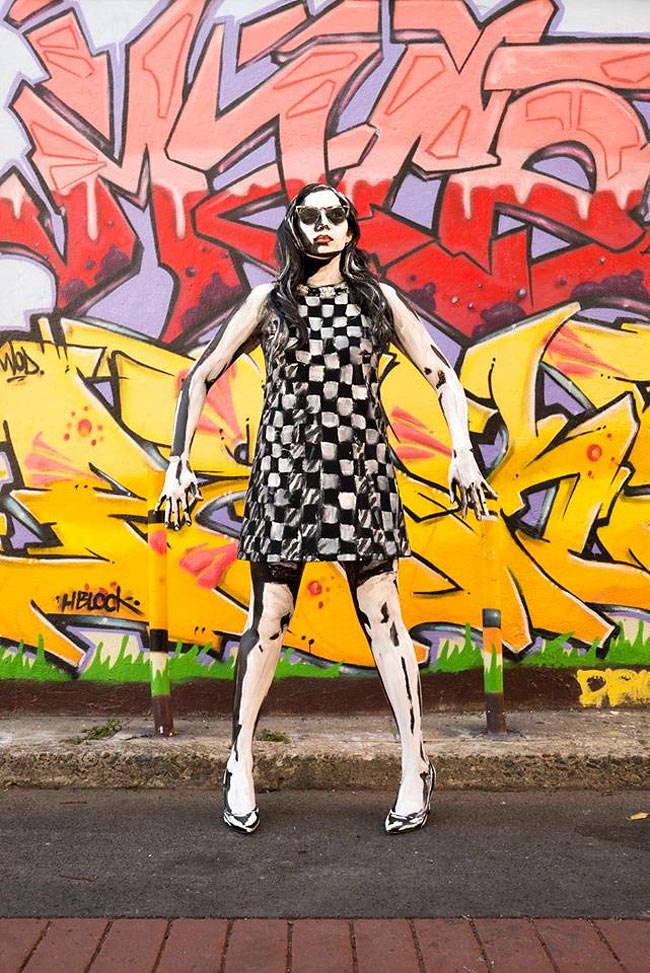 Алекса Мид, Alexa Meade, предложение руки в 2D, приключение нарисованной пары