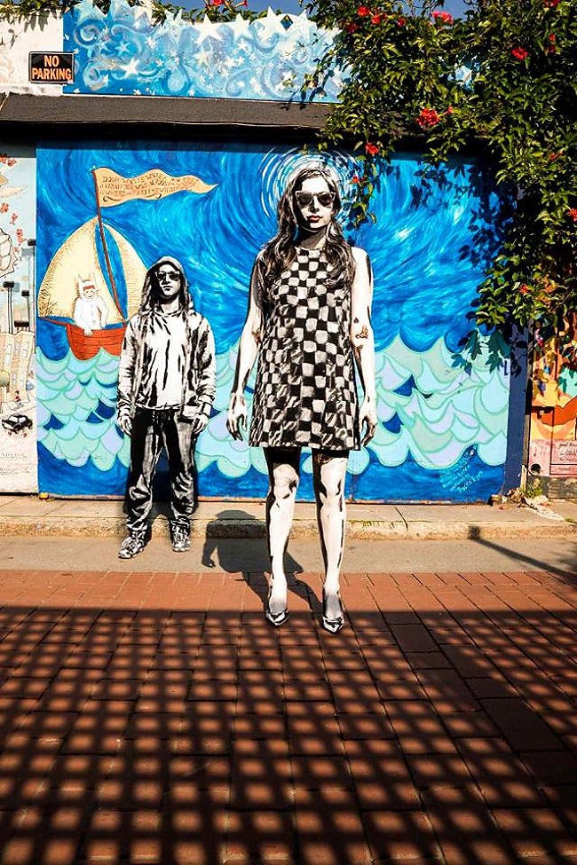 Алекса Мид, Alexa Meade, предложение руки в 2D, приключение нарисованной пары