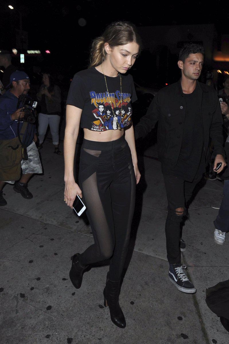 Самые нелепые и безвкусные наряды знаменитостей за вторую половину июля нелепые наряды звёзд, безвкусные наряды знаменитостей