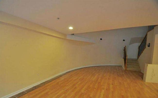 уникальный дом с одной стеной, дом выглядит как дом только с одной стороны