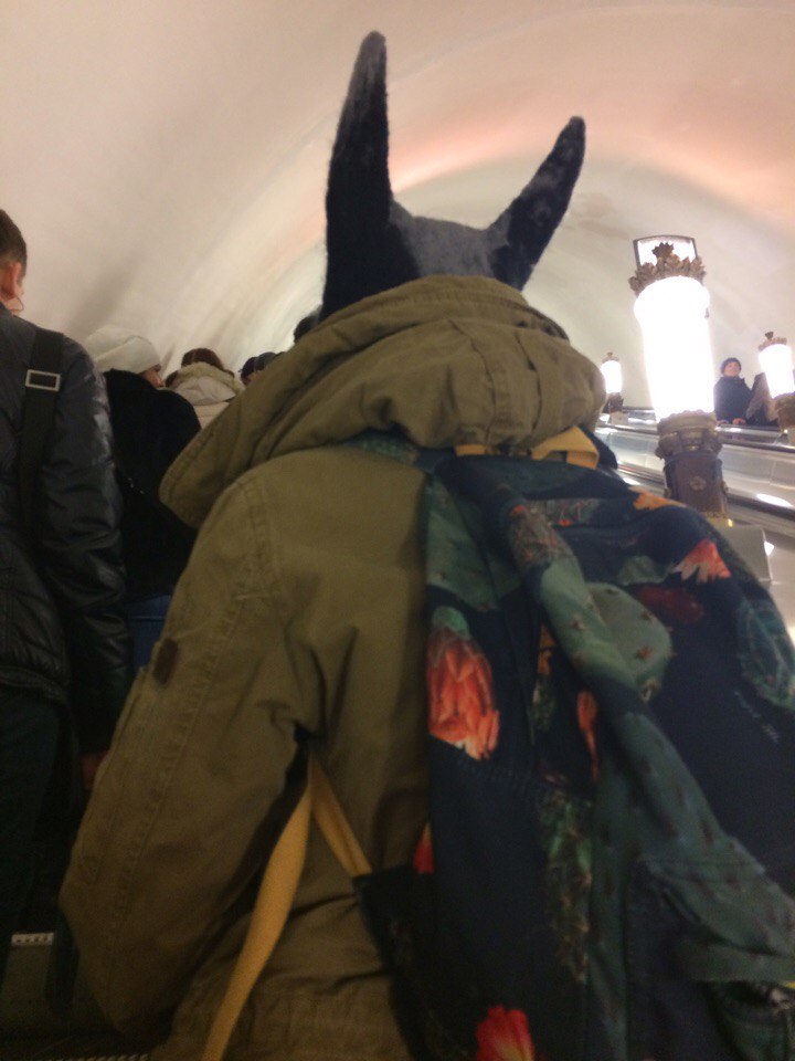 Мода от народа или 20 безбашенных пассажиров российского метро мода петербургского метро, мода метро, модники в транспорте, странные пассажиры метро