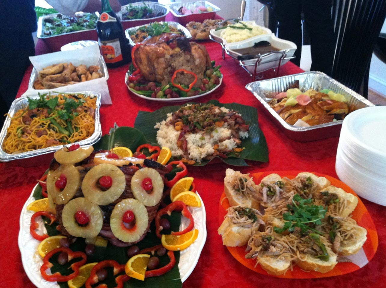 странные новогодние традиции со всего мира, новогодние традиции