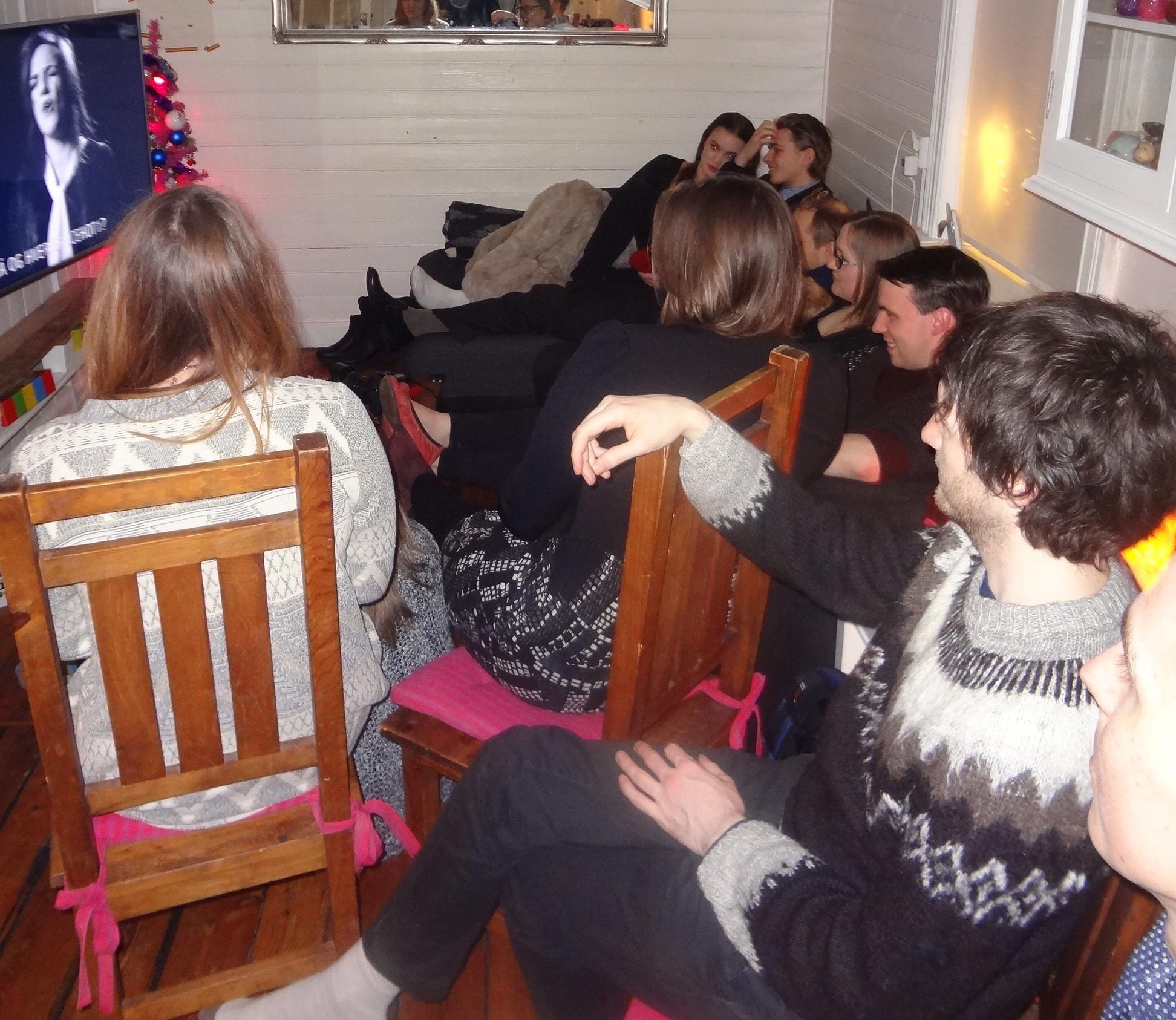 странные новогодние традиции со всего мира, новогодние традиции