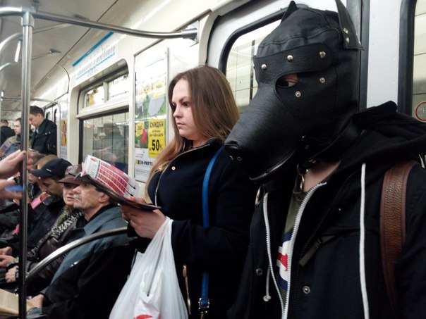 мода петербургского метро, мода метро, модники в транспорте, странные пассажиры метро 