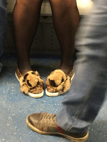 мода петербургского метро, мода метро, модники в транспорте, странные пассажиры метро 