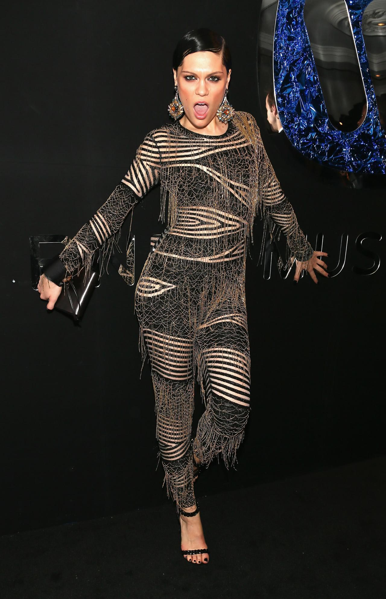 15 самых неудачных выходов звёзд в комбинезонах неудачные выходы звёзд в комбинезонах, звёзды в комбинезонах