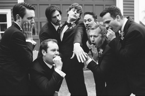 парни пародируют фотографии девушек, пародии на женские фотографии