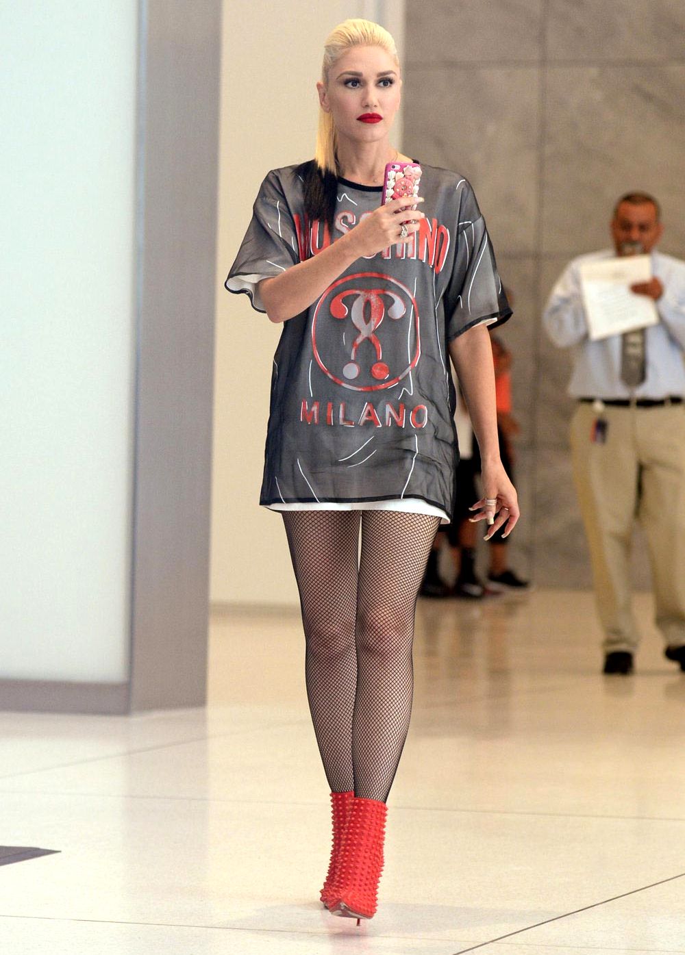 нелепые наряды звёзд, самые безвкусные наряды знаменитостей