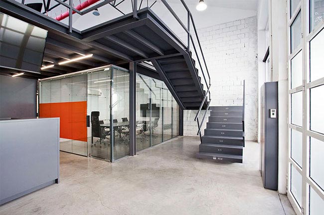 Лестница, показывающая, сколько калорий вы сжигаете, поднимаясь по ней лестница сколько калорий сжигаешь, лестница калории