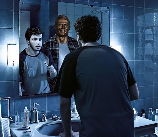 бюст Криштиану Роналду, статуя Кришитану Роналду, мемы бюст Криштиану Роналду