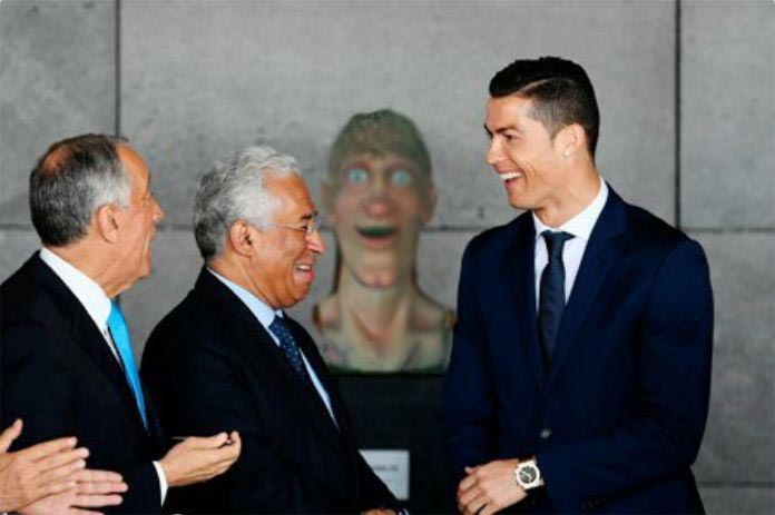 бюст Криштиану Роналду, статуя Кришитану Роналду, мемы бюст Криштиану Роналду