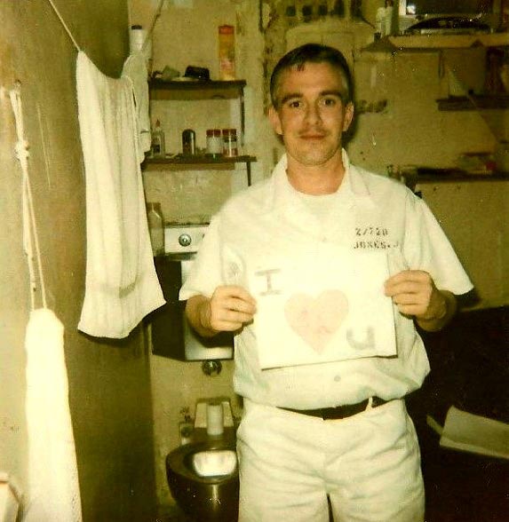 картины убийц, картины маньяков, картины нарисованные серийными убийцами