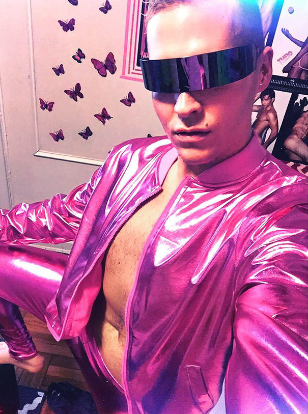 пьяные покупки в интернете, люди сделали покупки в интернете пьяными